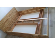 Holzbett von Vigo