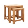 Dwa stoliki z drewna litego Pern A05